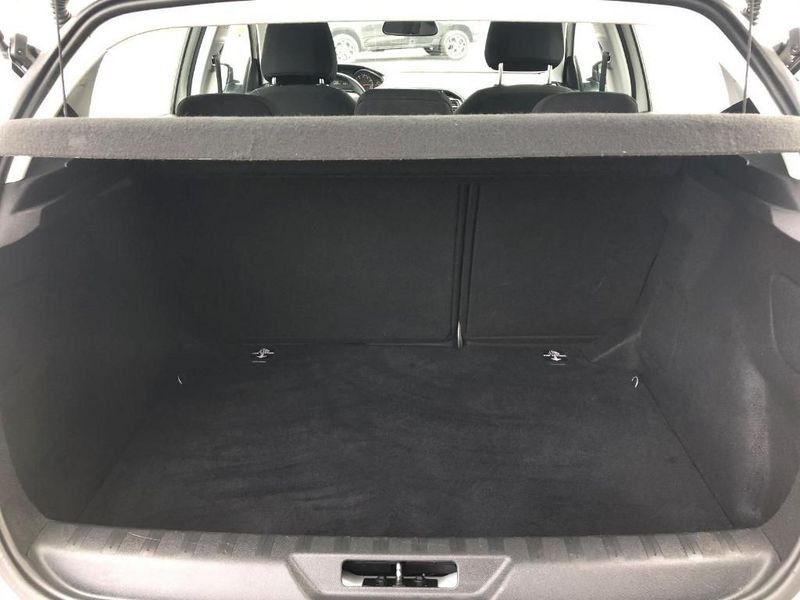 Peugeot 308 - 1.2 VTi 82 ch BVM5 Active