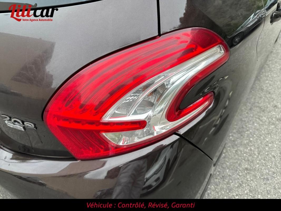 Peugeot 208 - 1.6 e-HDi FAP - 92ch Feline GARANTIE 12 MOIS