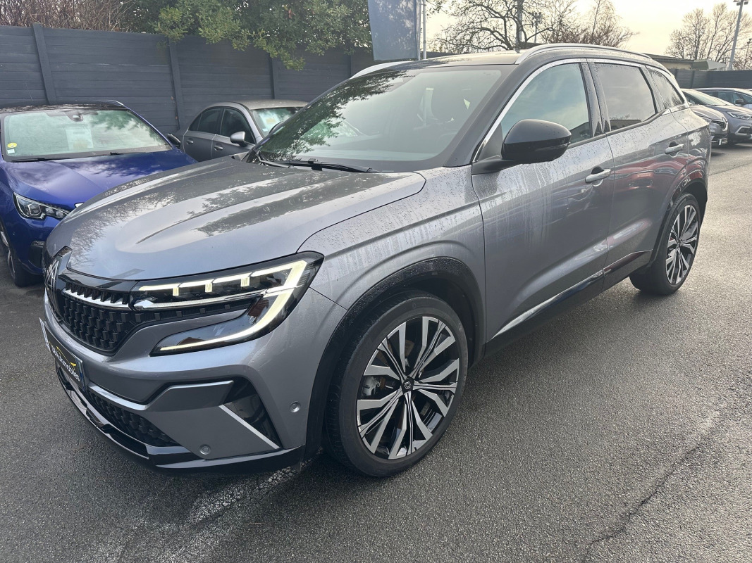 RENAULT AUSTRAL - ICONIC E-TECH FULL HYBRID 200 (2023)