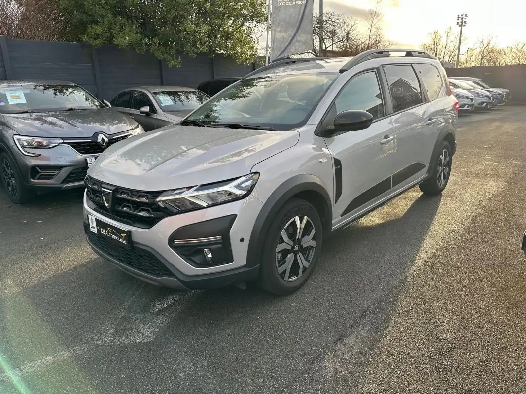 DACIA JOGGER - SL EXTREME + TCE 110 - 7 PLACES (2022)